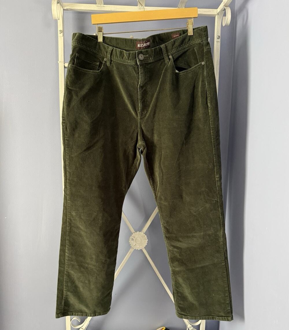 Corduroy mens pants olive green Alesbury 38x30 comfort city going out fall